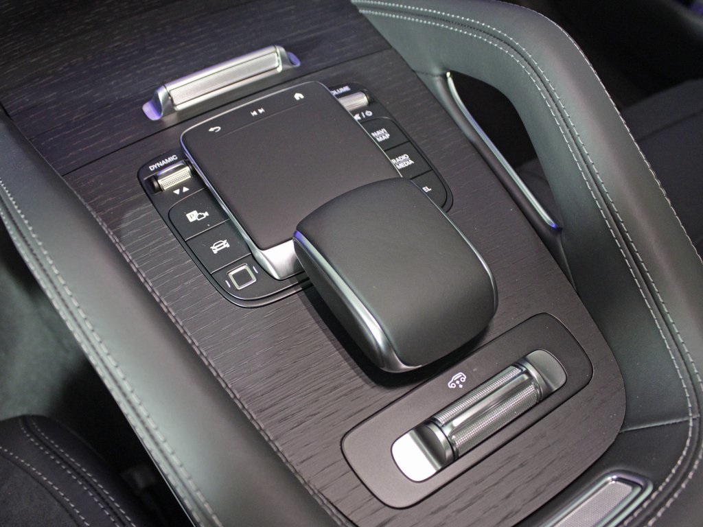 used 2025 Mercedes-Benz GLE car, priced at $88,888