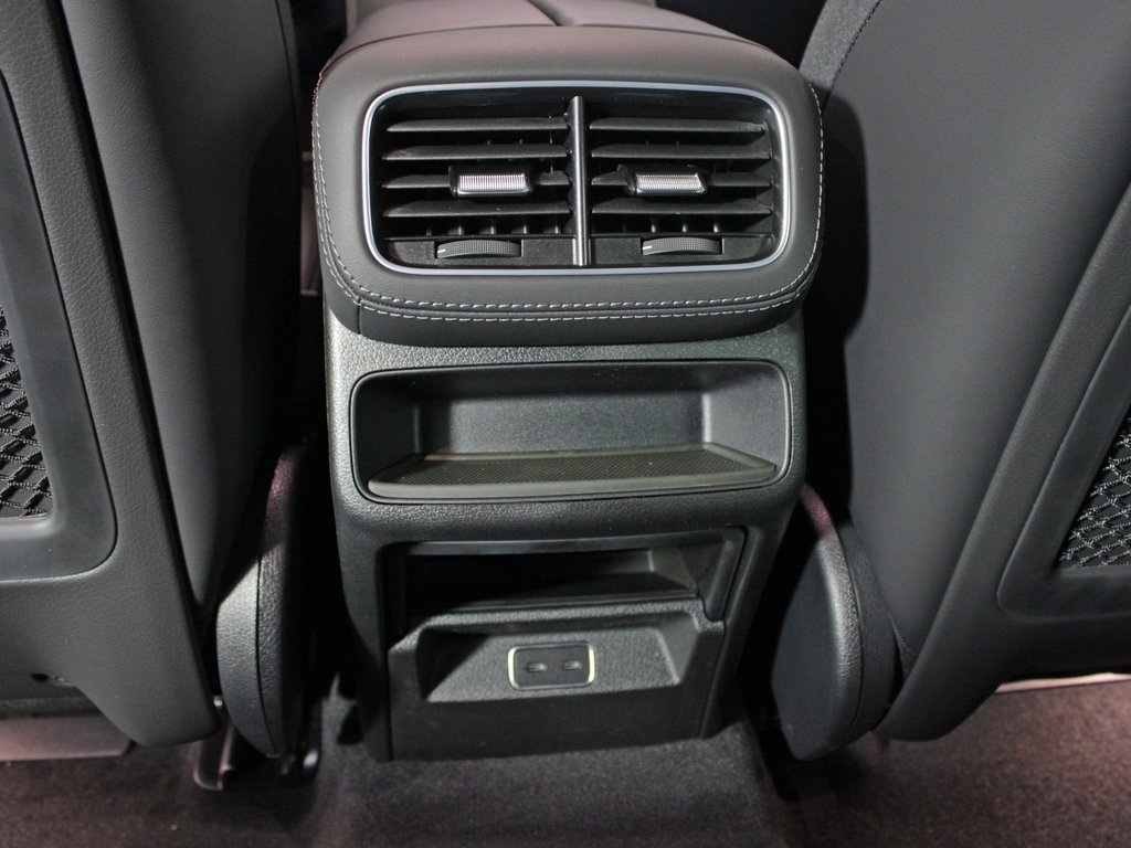 used 2025 Mercedes-Benz GLE car, priced at $88,888