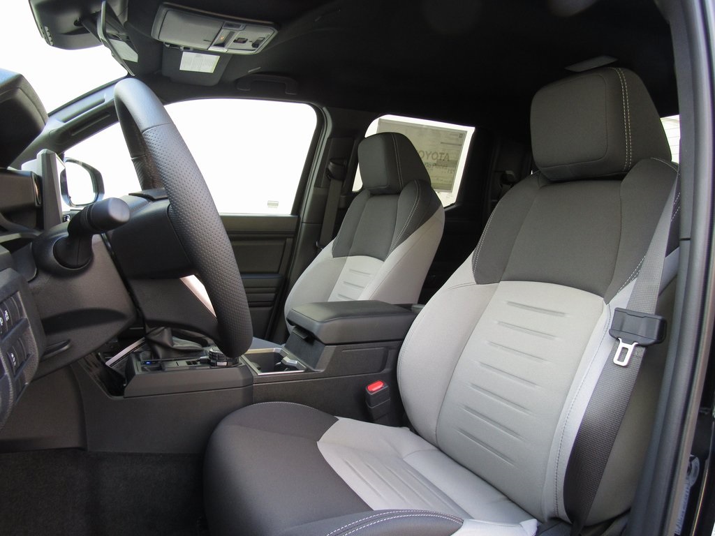 2025 Toyota Tacoma TRD Sport Double Cab photo 11