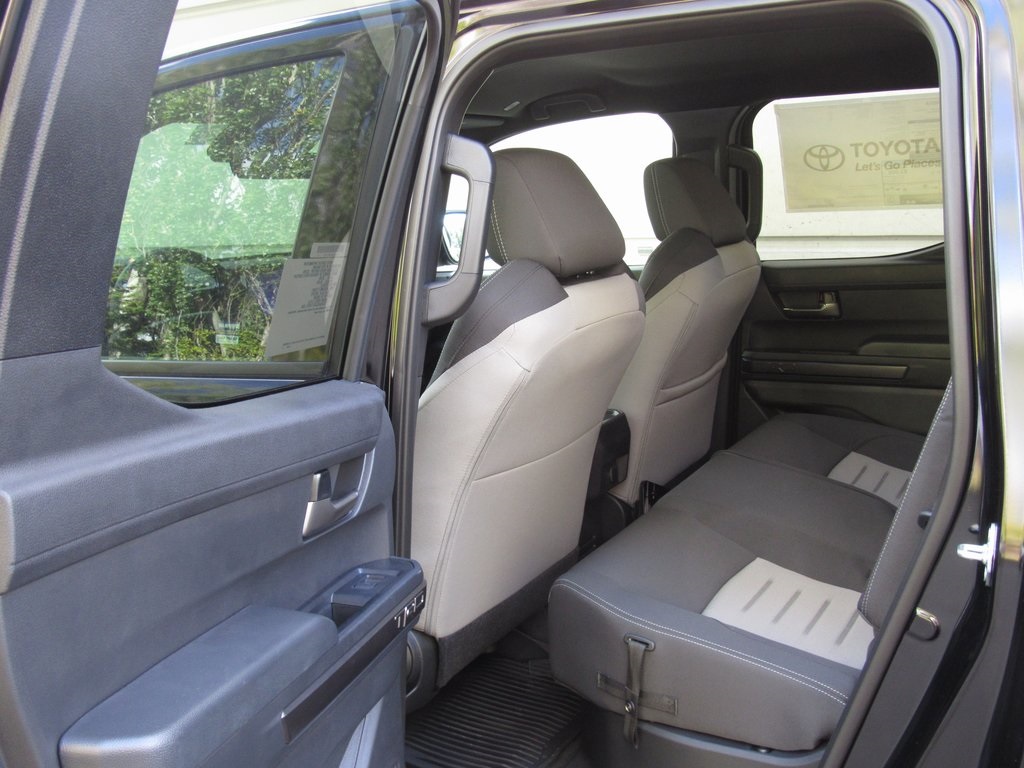 2025 Toyota Tacoma TRD Sport Double Cab photo 14