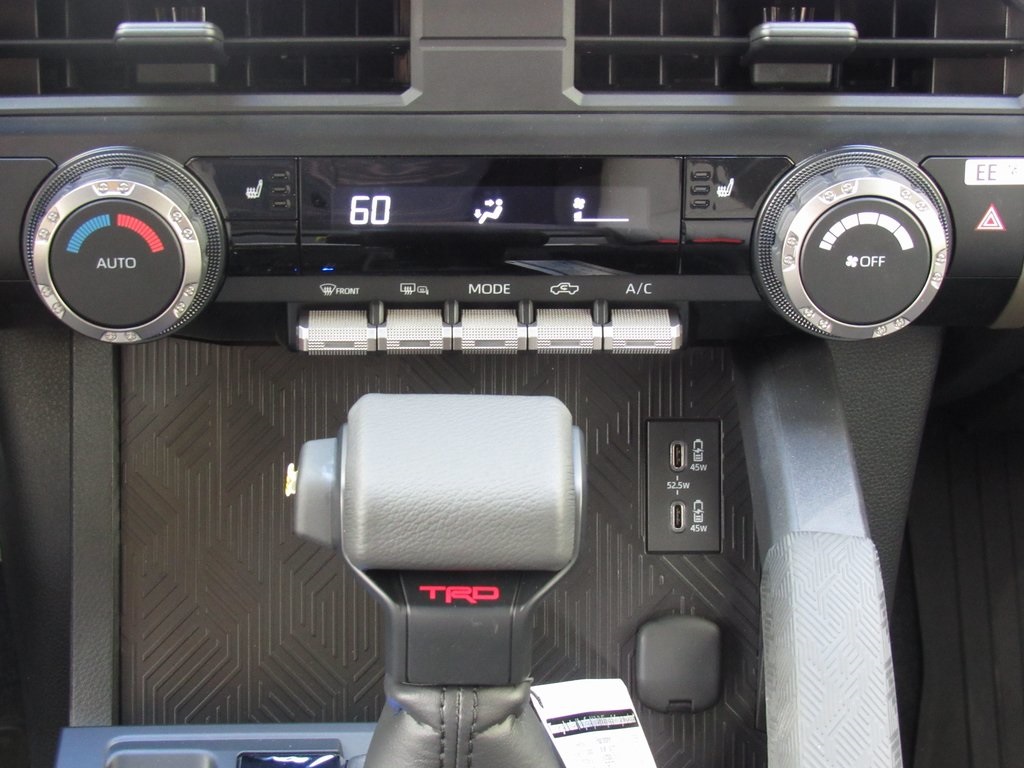 2025 Toyota Tacoma TRD Sport Double Cab photo 28
