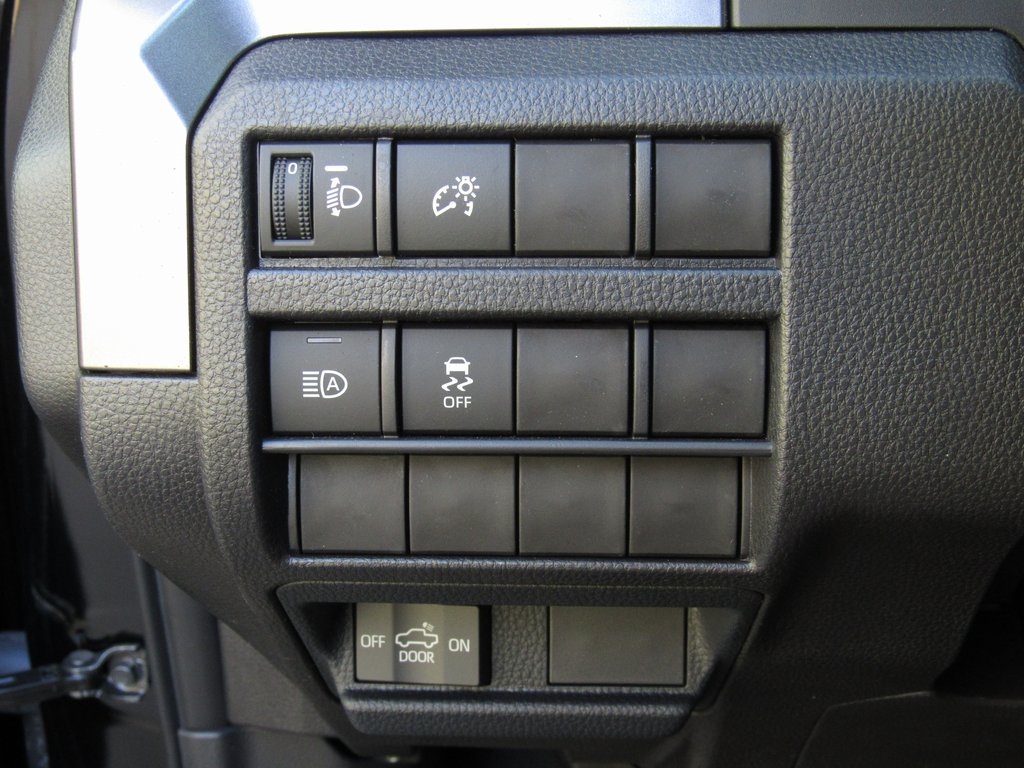 2025 Toyota Tacoma TRD Sport Double Cab photo 32