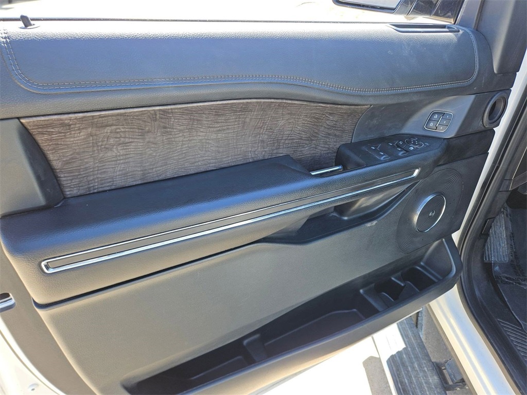 2021 Ford Expedition Limited photo 13