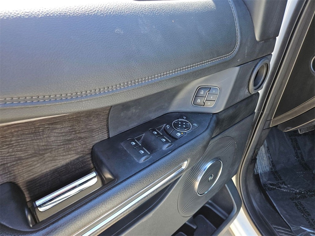 2021 Ford Expedition Limited photo 14