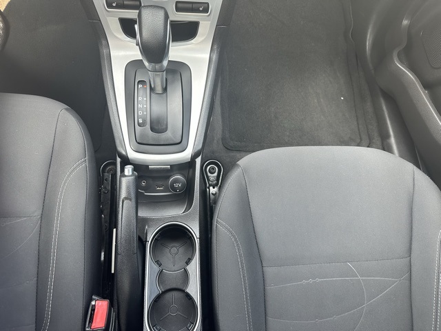 2019 Oxford White Ford Fiesta SE FWD Sedan