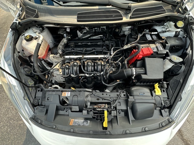 2019 Oxford White Ford Fiesta SE FWD Sedan