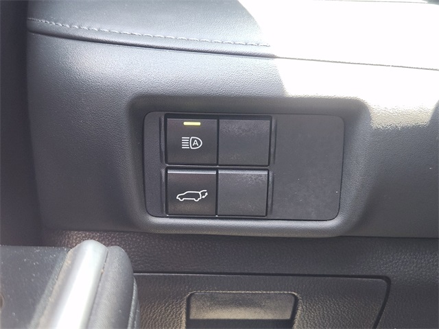 2022 Black Toyota Highlander LE FWD SUV