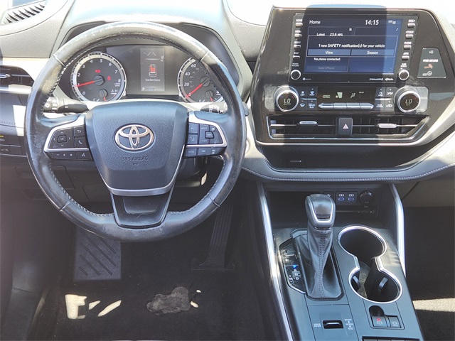 2022 Black Toyota Highlander LE FWD SUV