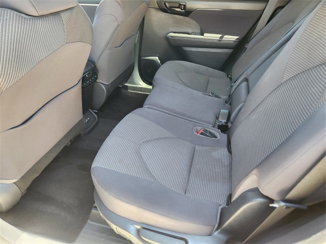 2022 Black Toyota Highlander LE FWD SUV