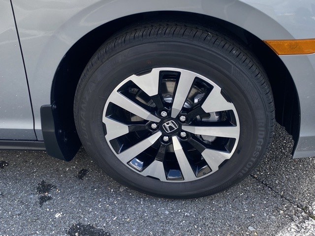 new 2026 Honda Odyssey car, priced at $42,076