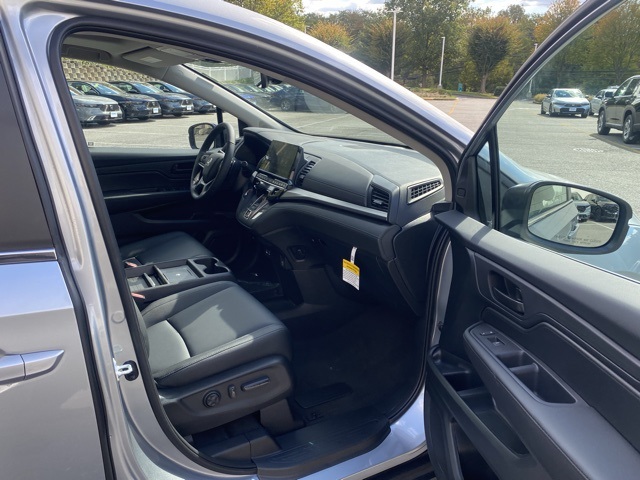 new 2026 Honda Odyssey car, priced at $42,076