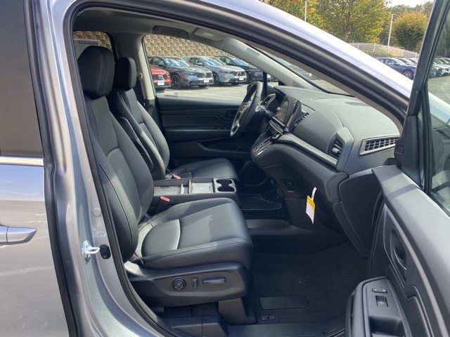 new 2026 Honda Odyssey car, priced at $42,076
