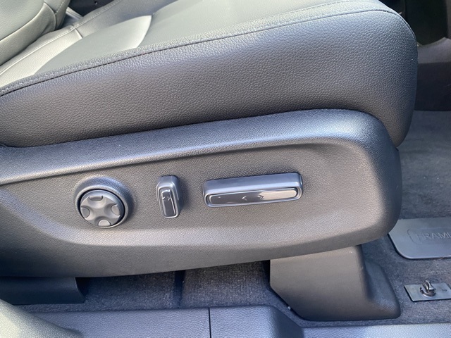 new 2026 Honda Odyssey car, priced at $42,076