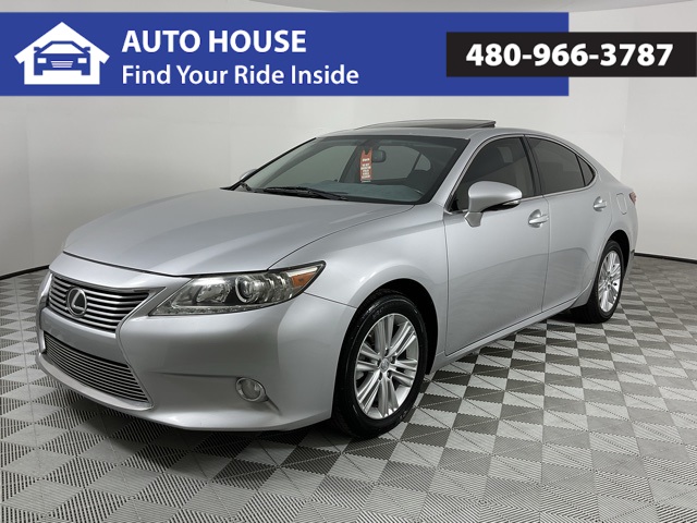 205112019 Lexus ES 300h Luxury