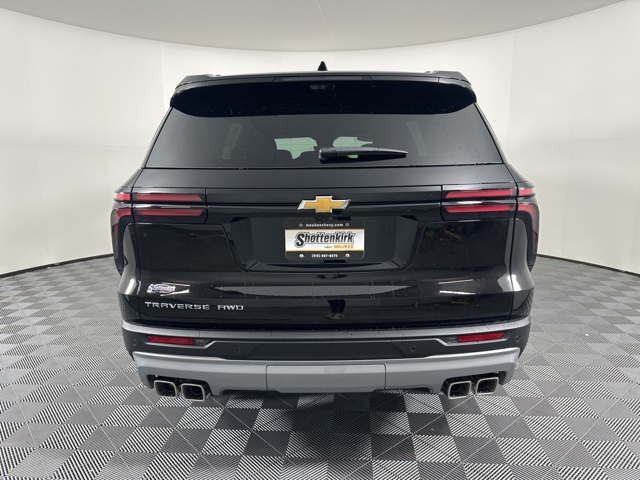2026 Chevrolet Traverse photo 3