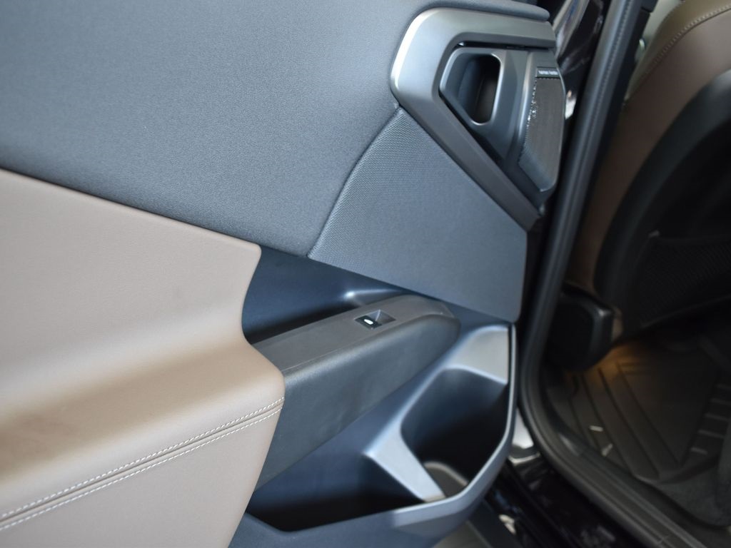 2025 Black Sapphire Metallic BMW X3 30 xDrive AWD SUV