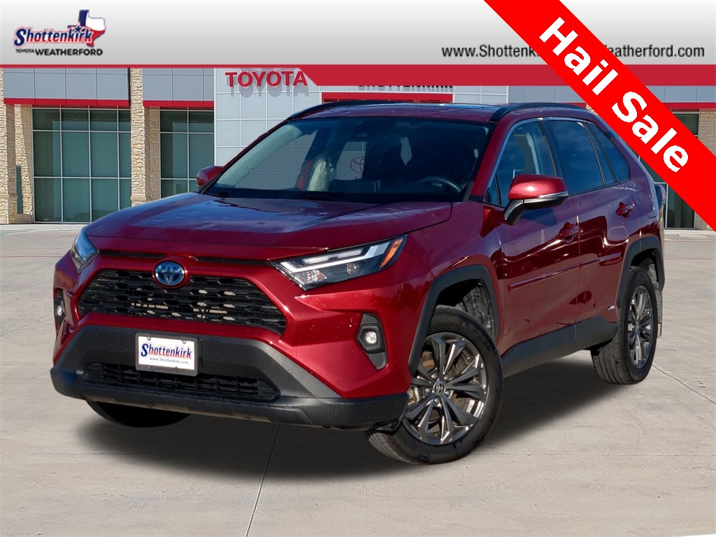 2024 Toyota RAV4 XLE Premium's photo