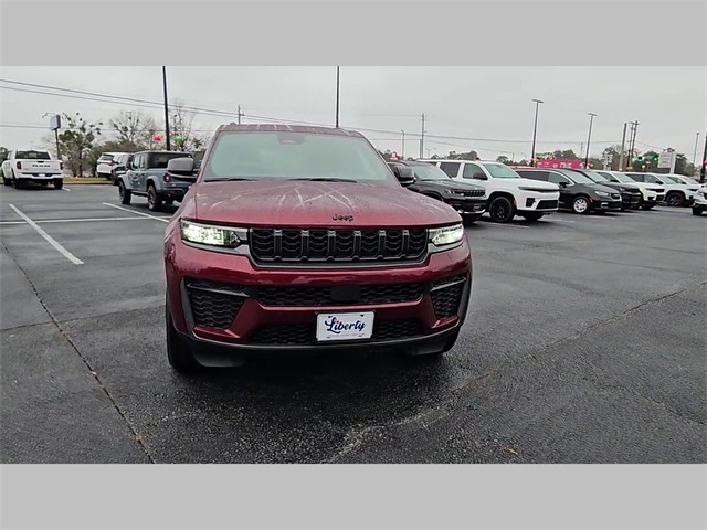 2026 Jeep Grand Cherokee Altitude 4x4