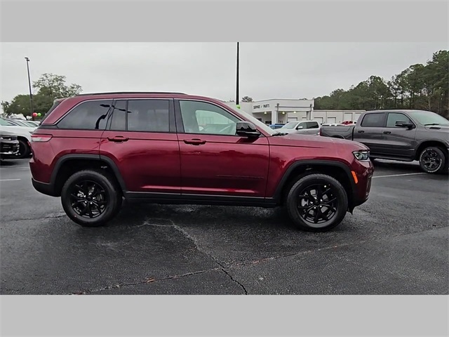 2026 Jeep Grand Cherokee Altitude 4x4