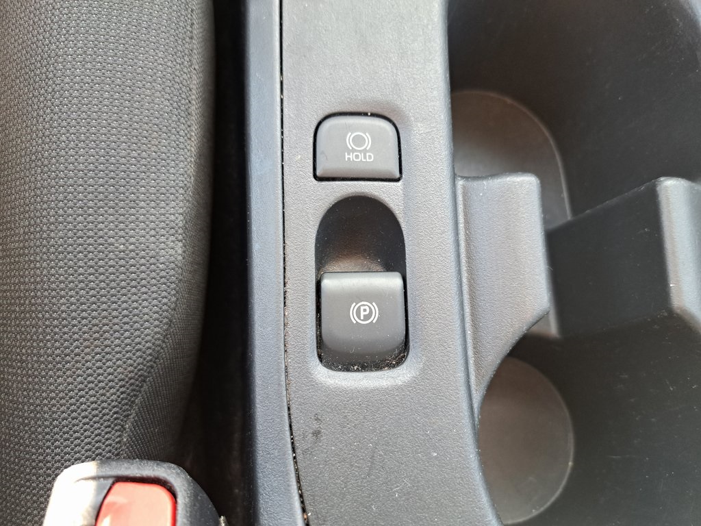2023 Toyota Corolla LE Sedan 4 Dr. FWD 18