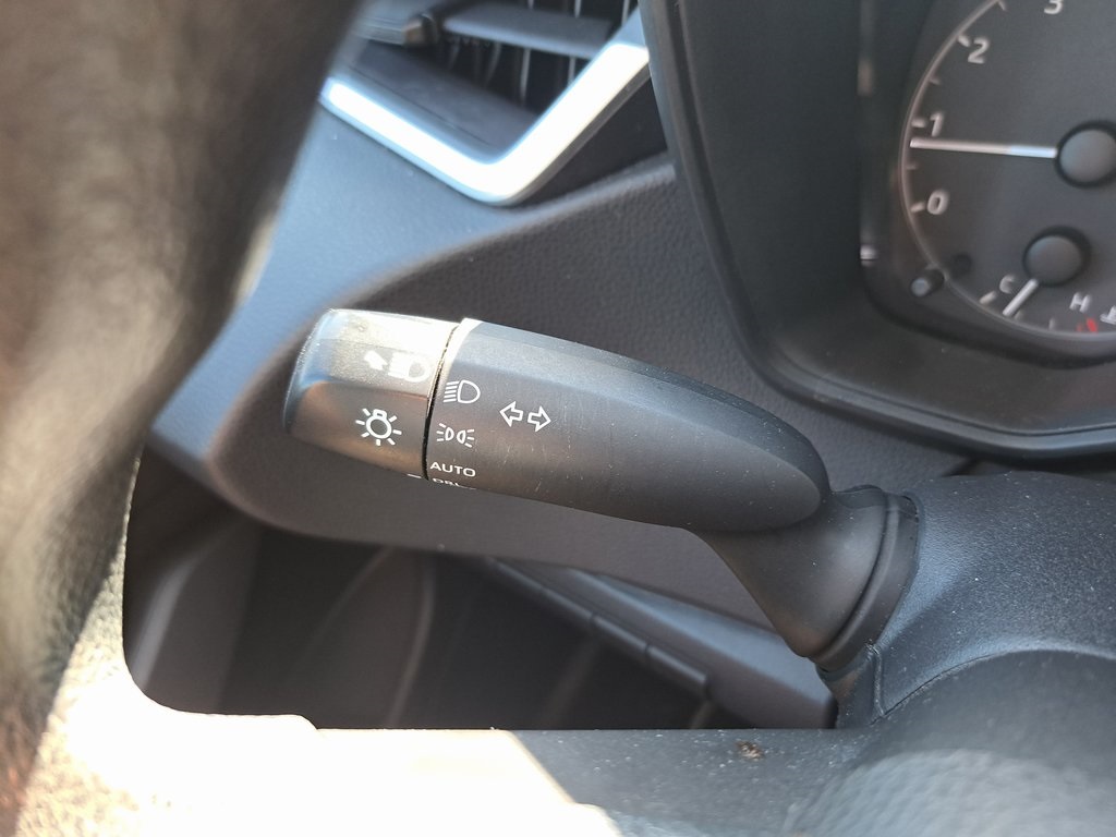 2023 Toyota Corolla LE Sedan 4 Dr. FWD 23