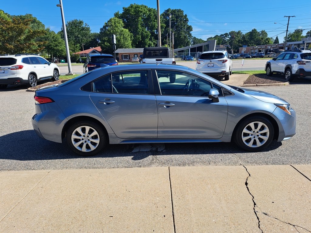 2023 Toyota Corolla LE Sedan 4 Dr. FWD 7