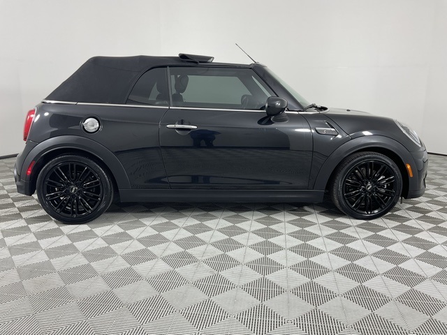 2024 Mini Cooper Convertible S photo 11
