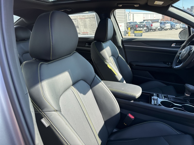 2026 Kia K5 GT photo 13