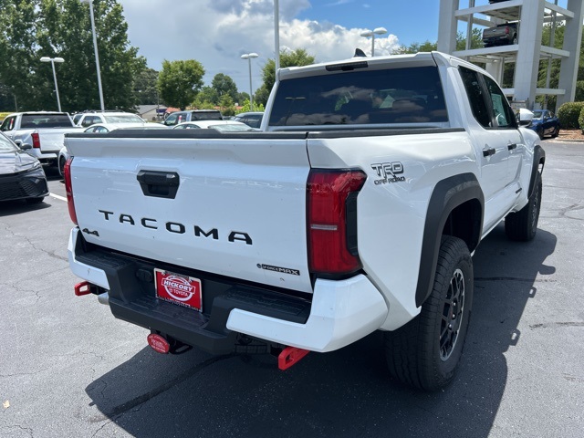 2025 Toyota Tacoma TRD Off-Road Double Cab photo 3