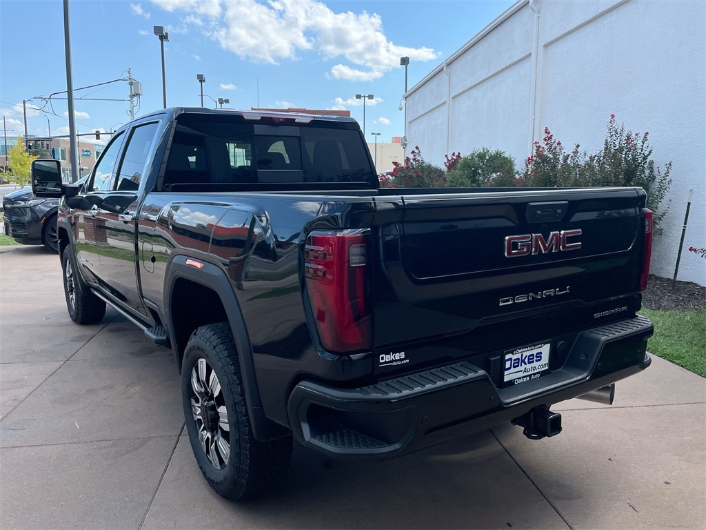 2025 Gmc Sierra 2500 HD Denali photo 3