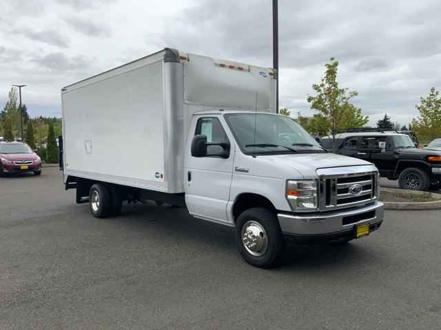 Used 2018 White Ford Base image 3