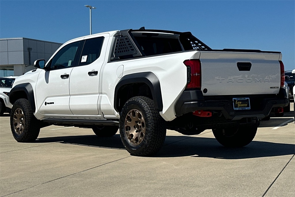 2025 Toyota Tacoma Trailhunter Double Cab photo 6