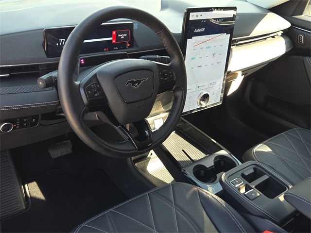 2025 Ford Mustang Mach-E Select photo 14