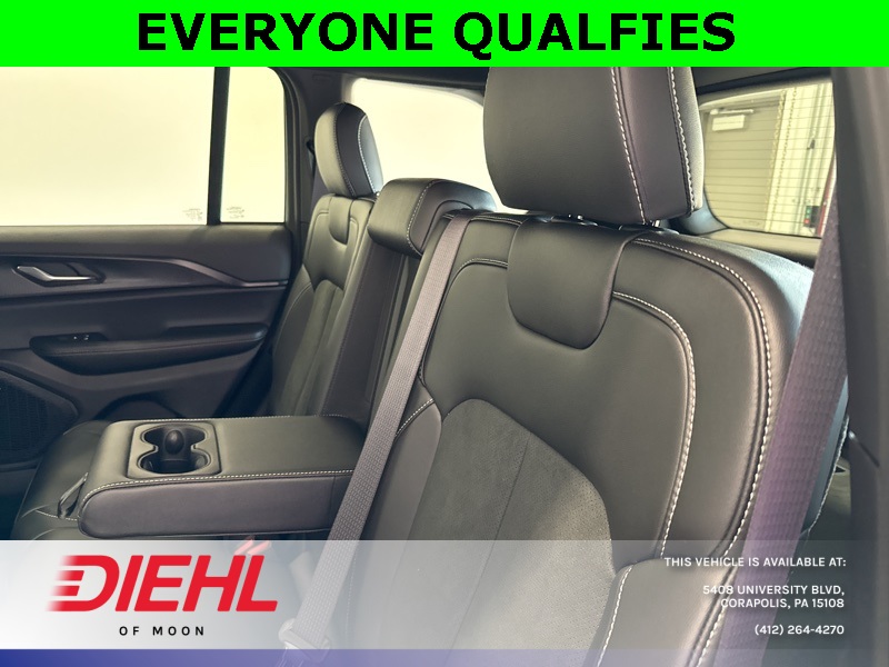 2025 Jeep Grand Cherokee Laredo X photo 11