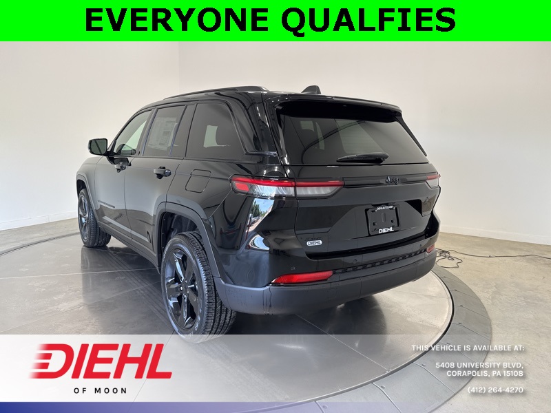 2025 Jeep Grand Cherokee Laredo X photo 5