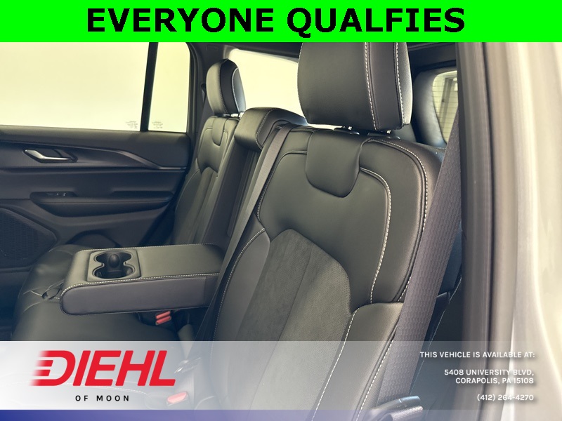 2025 Jeep Grand Cherokee Laredo X photo 9