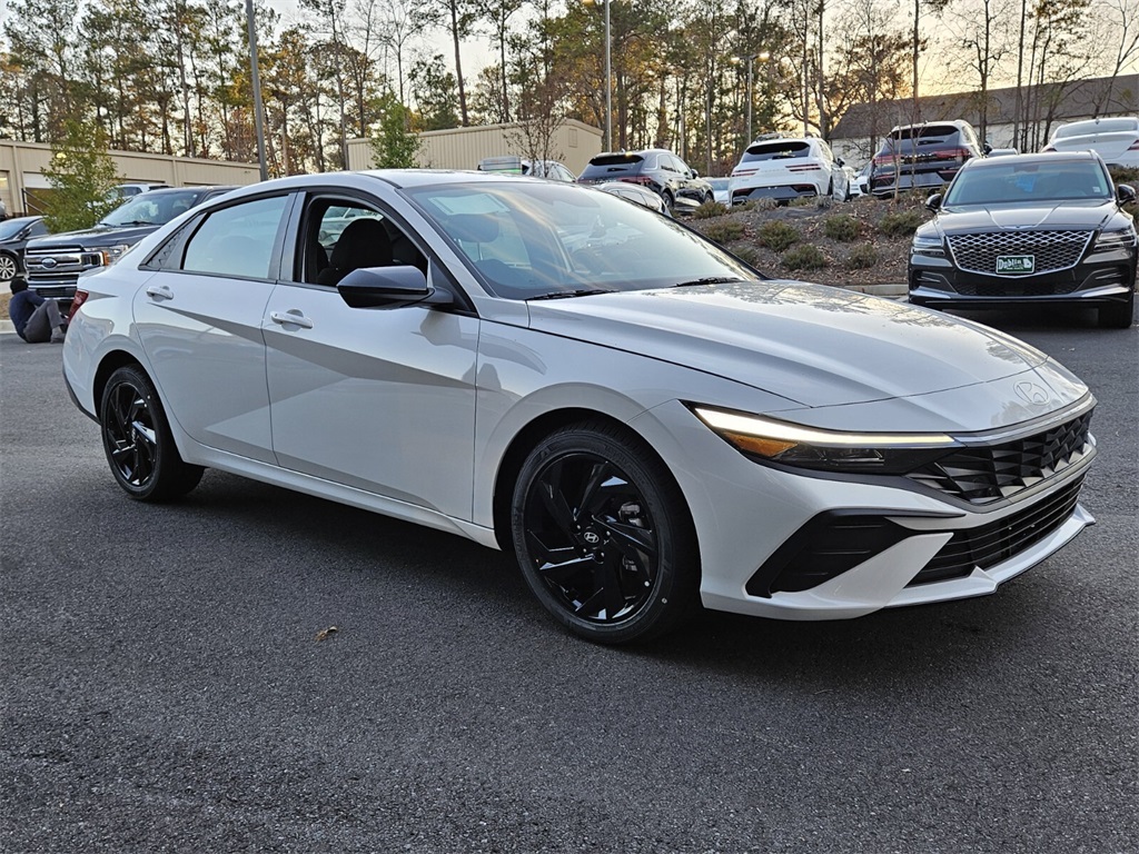 2026 Hyundai Elantra SEL's photo