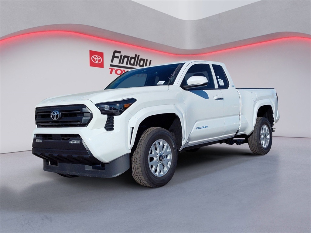 2025 Toyota Tacoma SR5's photo