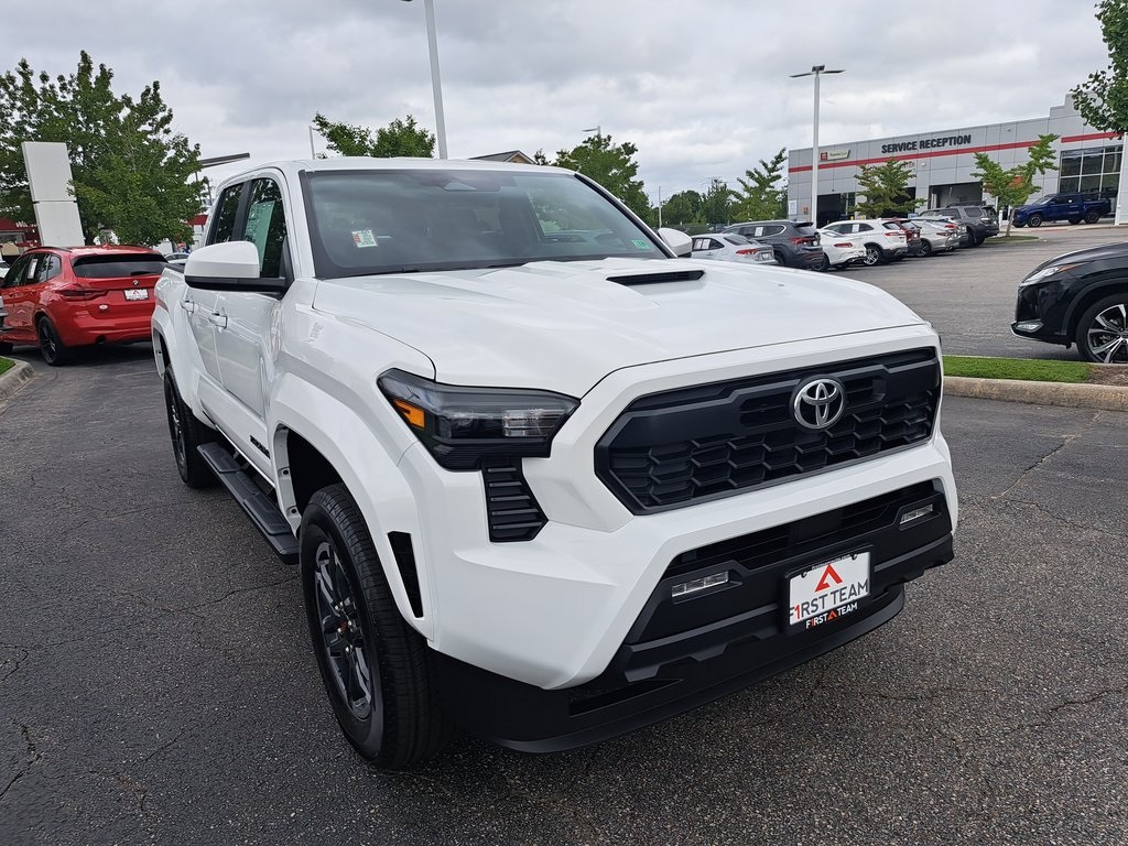 2025 Toyota Tacoma TRD Sport Double Cab photo 3
