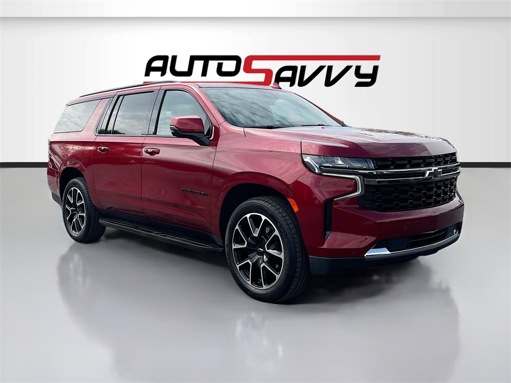 2023 Chevrolet Suburban RST's photo