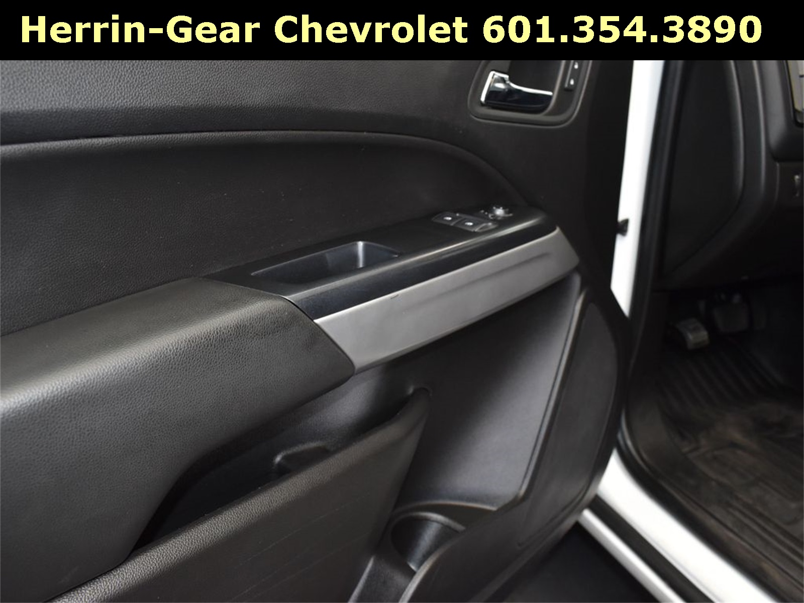 2021 Summit White Chevrolet Colorado LT RWD