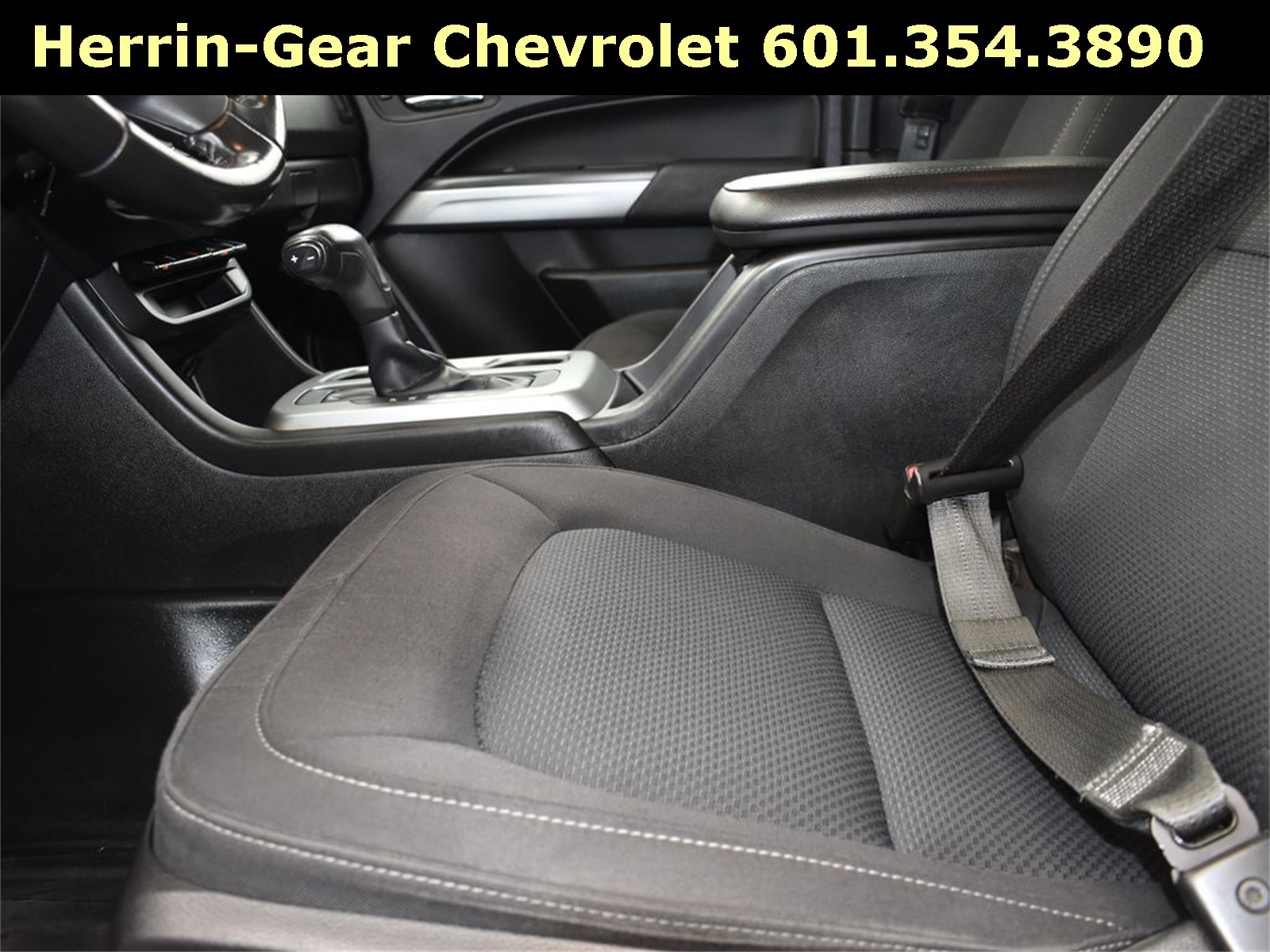 2021 Summit White Chevrolet Colorado LT RWD