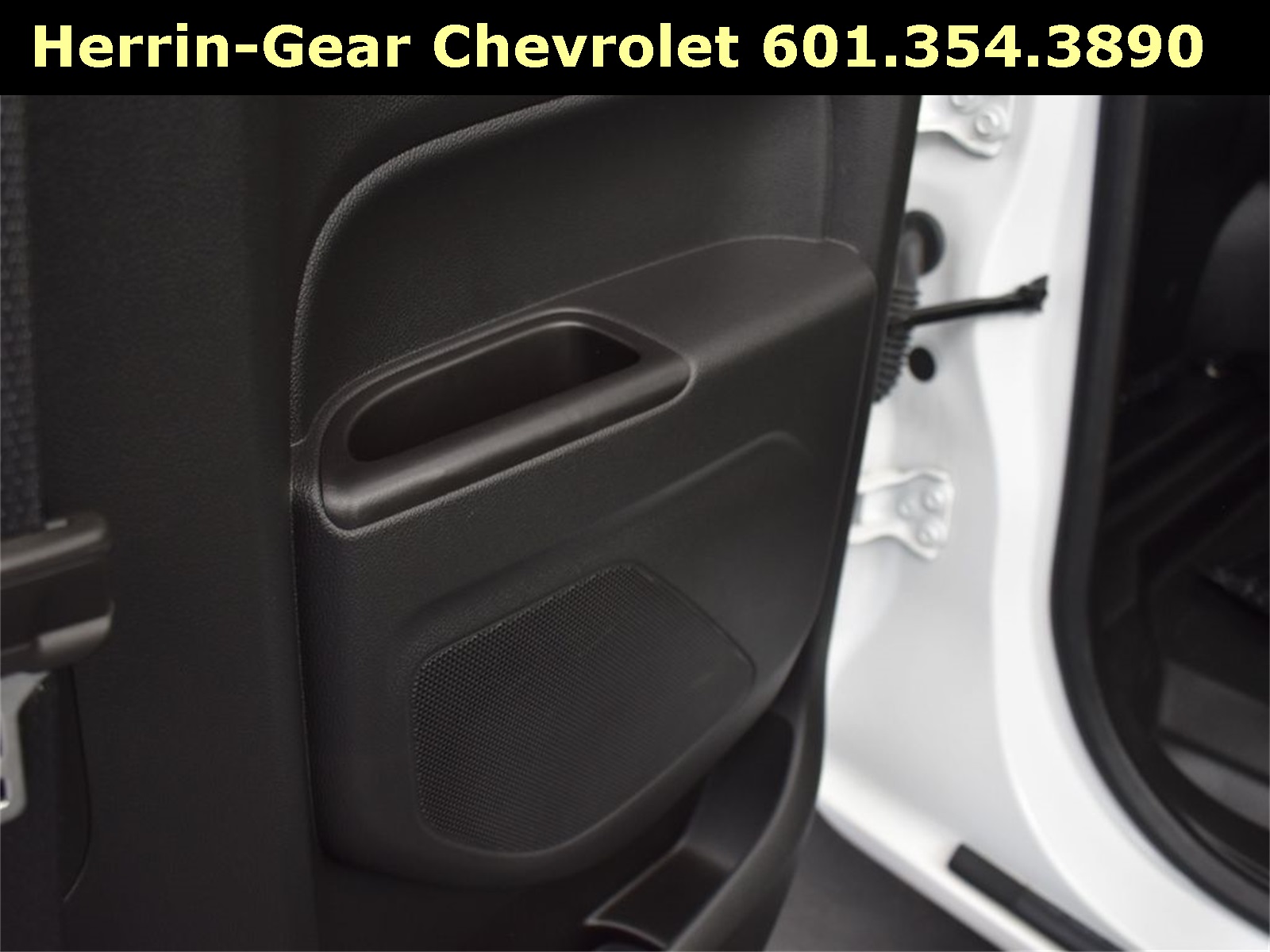 2021 Summit White Chevrolet Colorado LT RWD