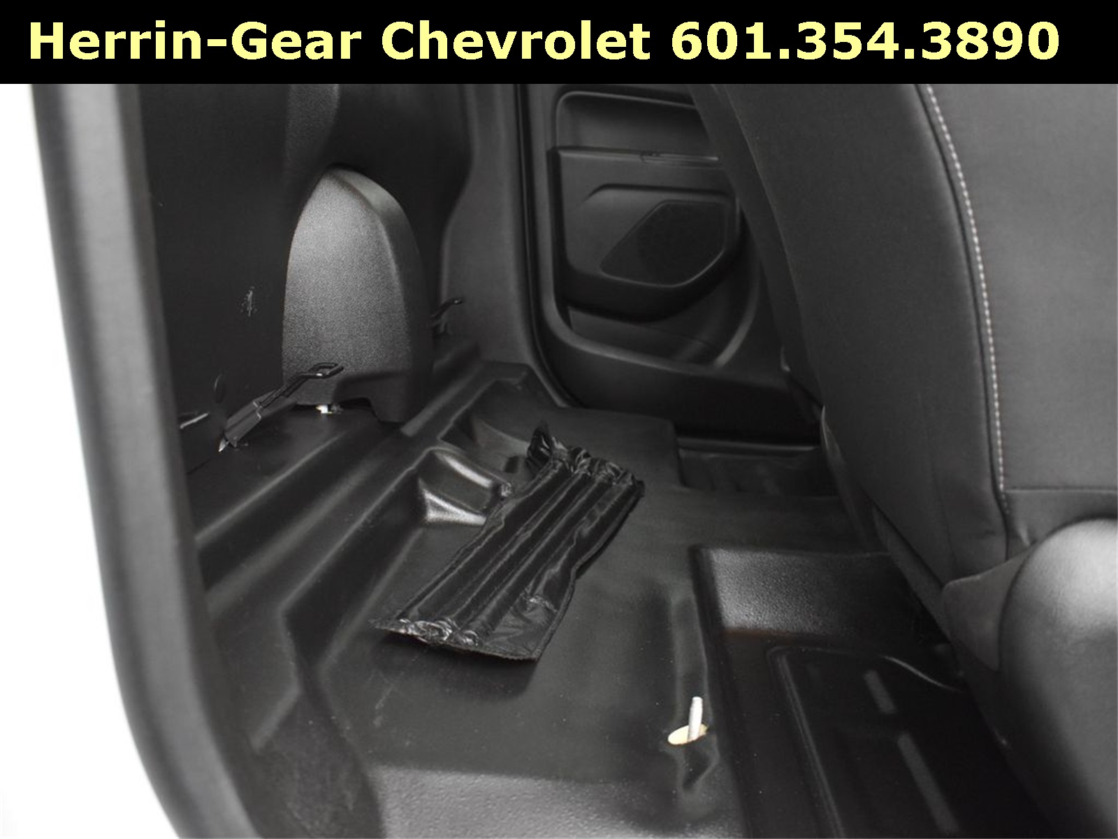2021 Summit White Chevrolet Colorado LT RWD