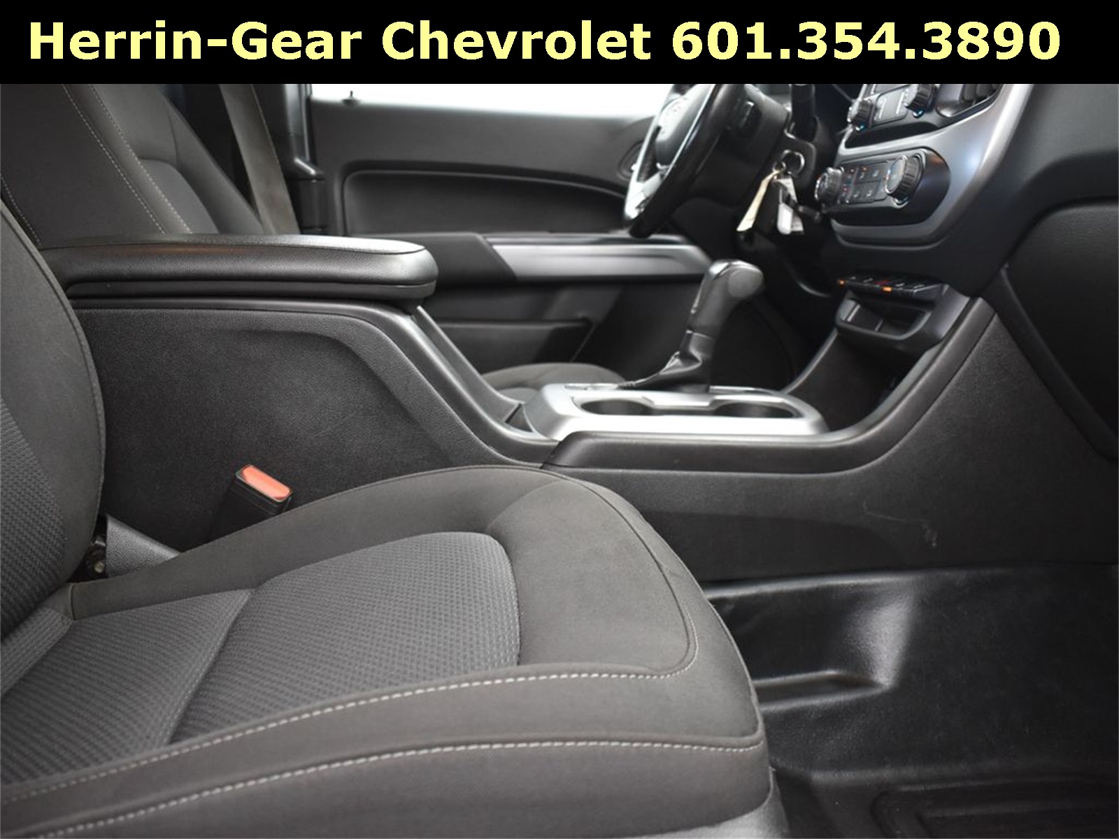 2021 Summit White Chevrolet Colorado LT RWD