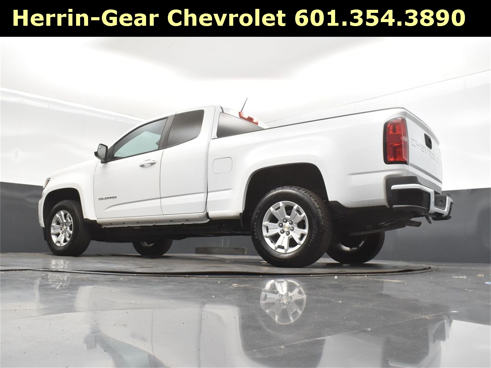 2021 Summit White Chevrolet Colorado LT RWD