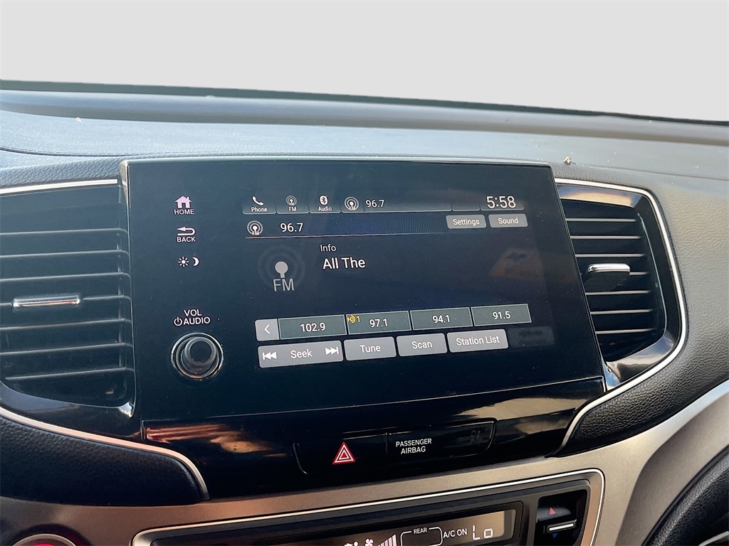 2022 Honda Pilot Special Edition photo 13