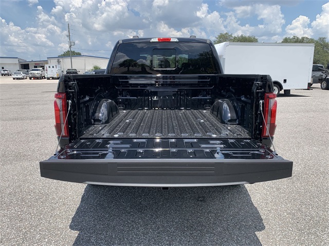 2025 Agate Black Metallic Ford F-150 Lariat 4X4 Truck
