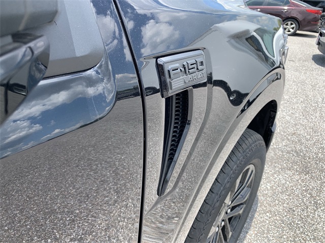 2025 Agate Black Metallic Ford F-150 Lariat 4X4 Truck