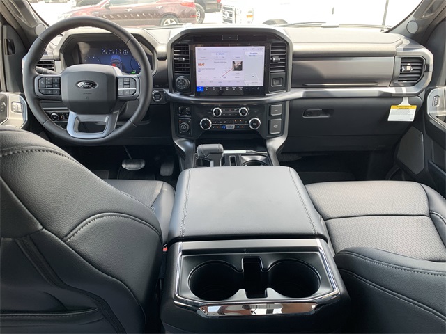 2025 Agate Black Metallic Ford F-150 Lariat 4X4 Truck